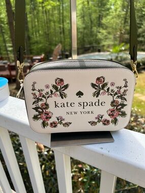 kate spade NWT White Floral and green Camera crossbody Bag